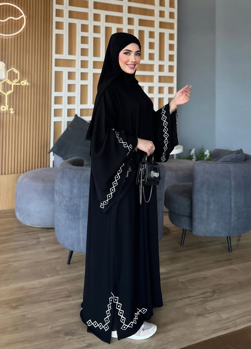 عباءة الياسمين الفاخرة