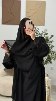 العباية لي تحسسك بالرقي و الفخامة في لبسها