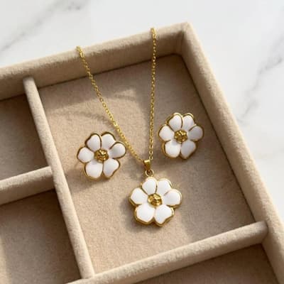 طقم "فلورا" (Flora Set)