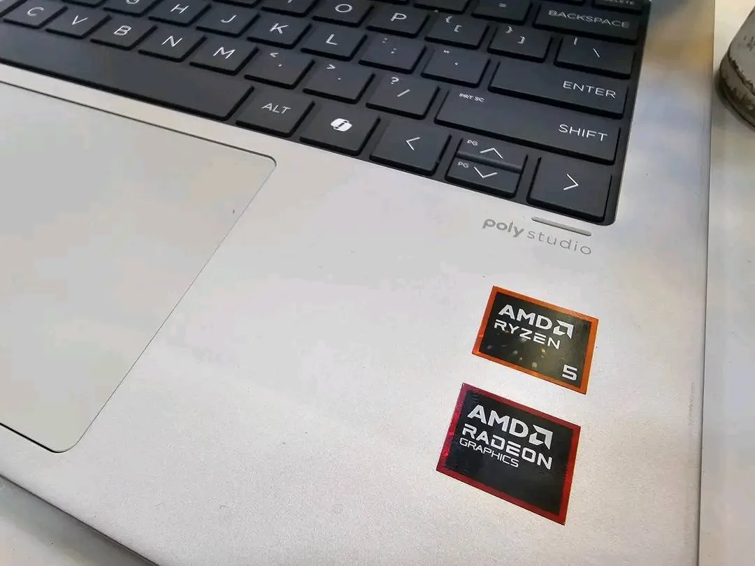 💻 HP ENVY x360 2-in-1 – Puissance &amp; Flexibilité