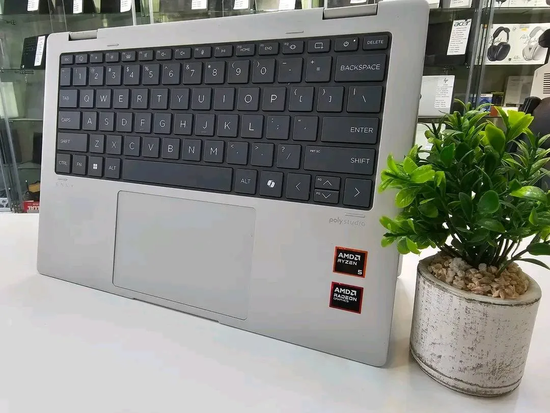 💻 HP ENVY x360 2-in-1 – Puissance &amp; Flexibilité
