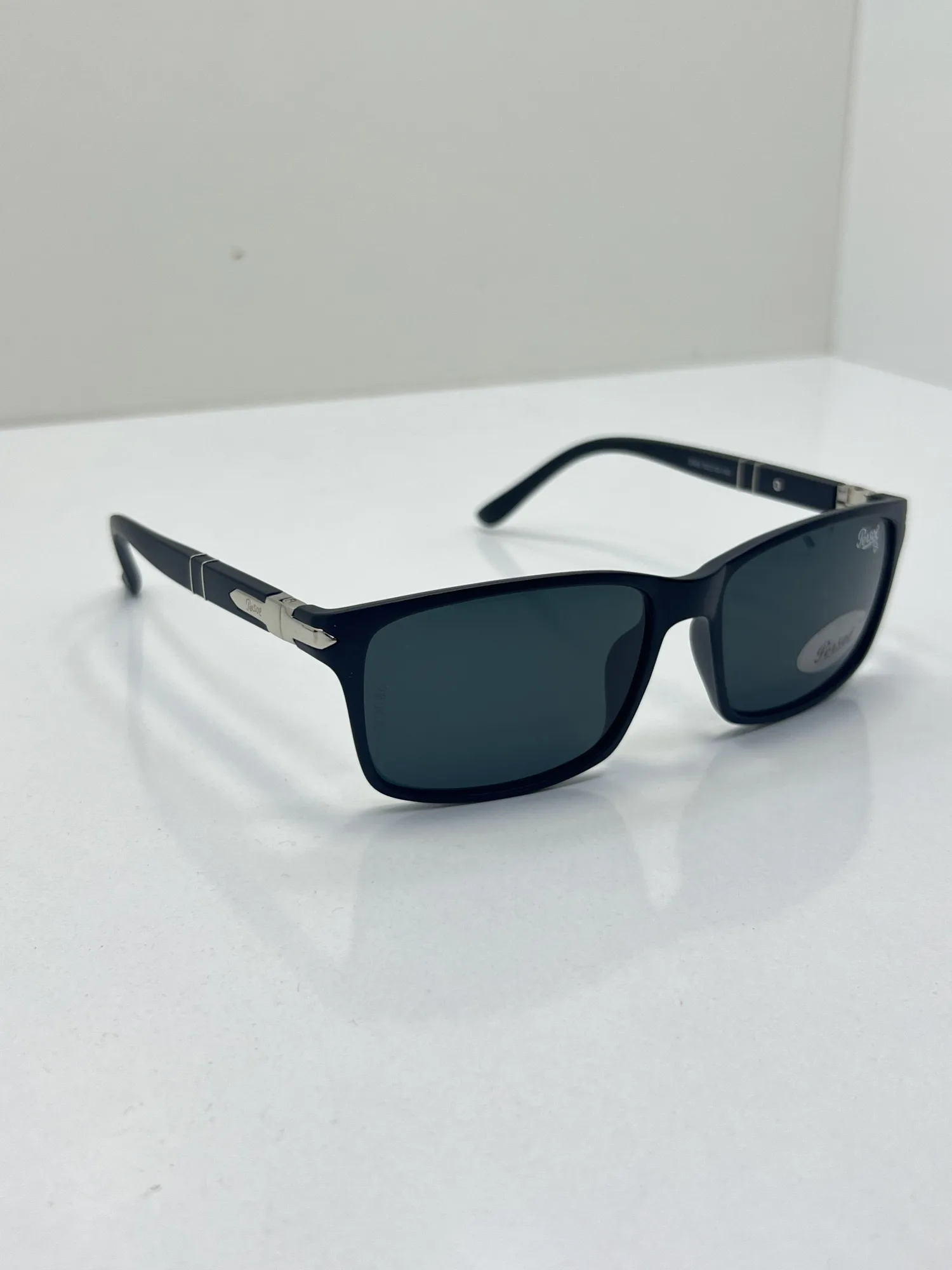 Modèle persol