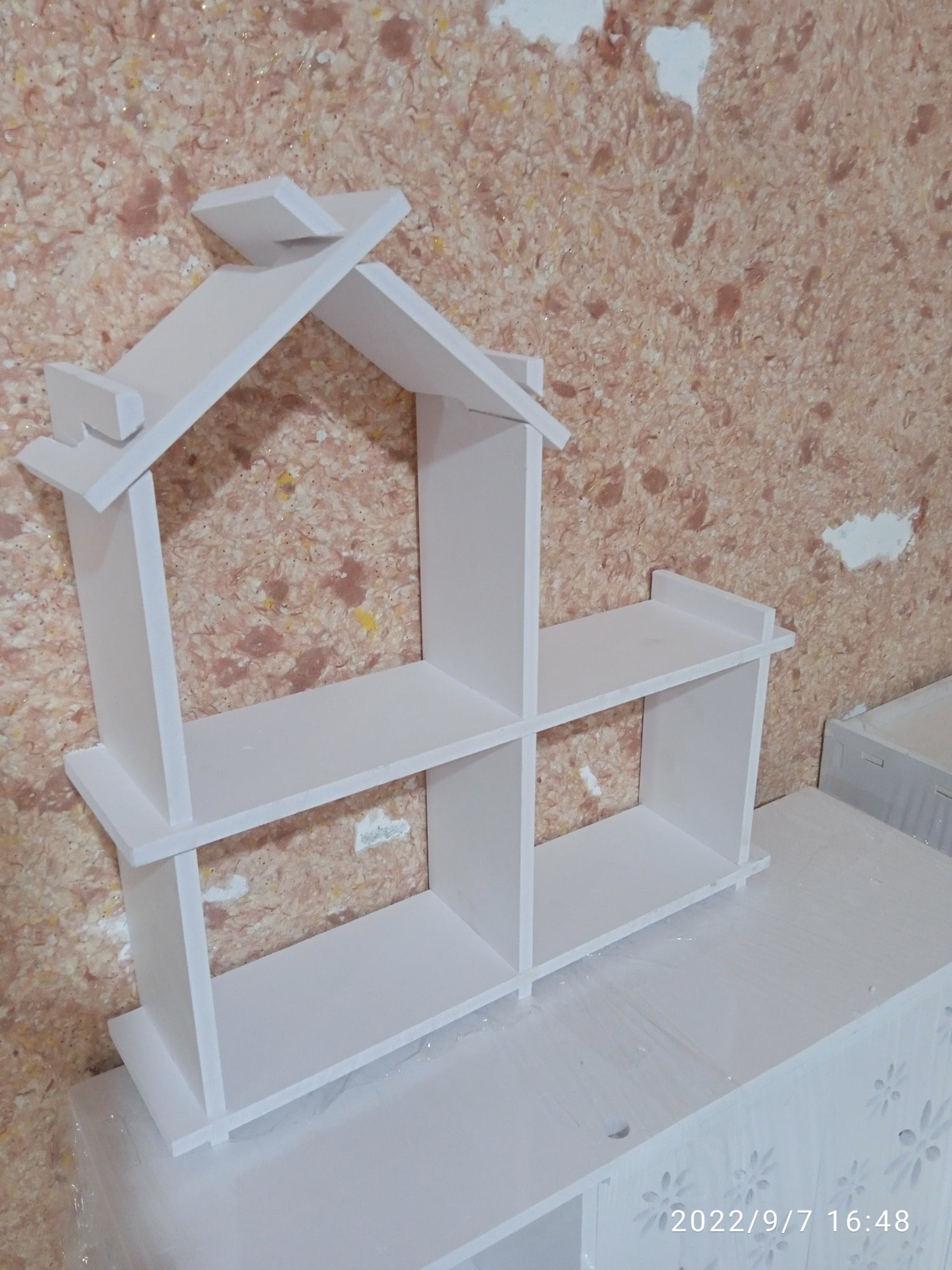 House-Shaped Wall Shelf CNC File