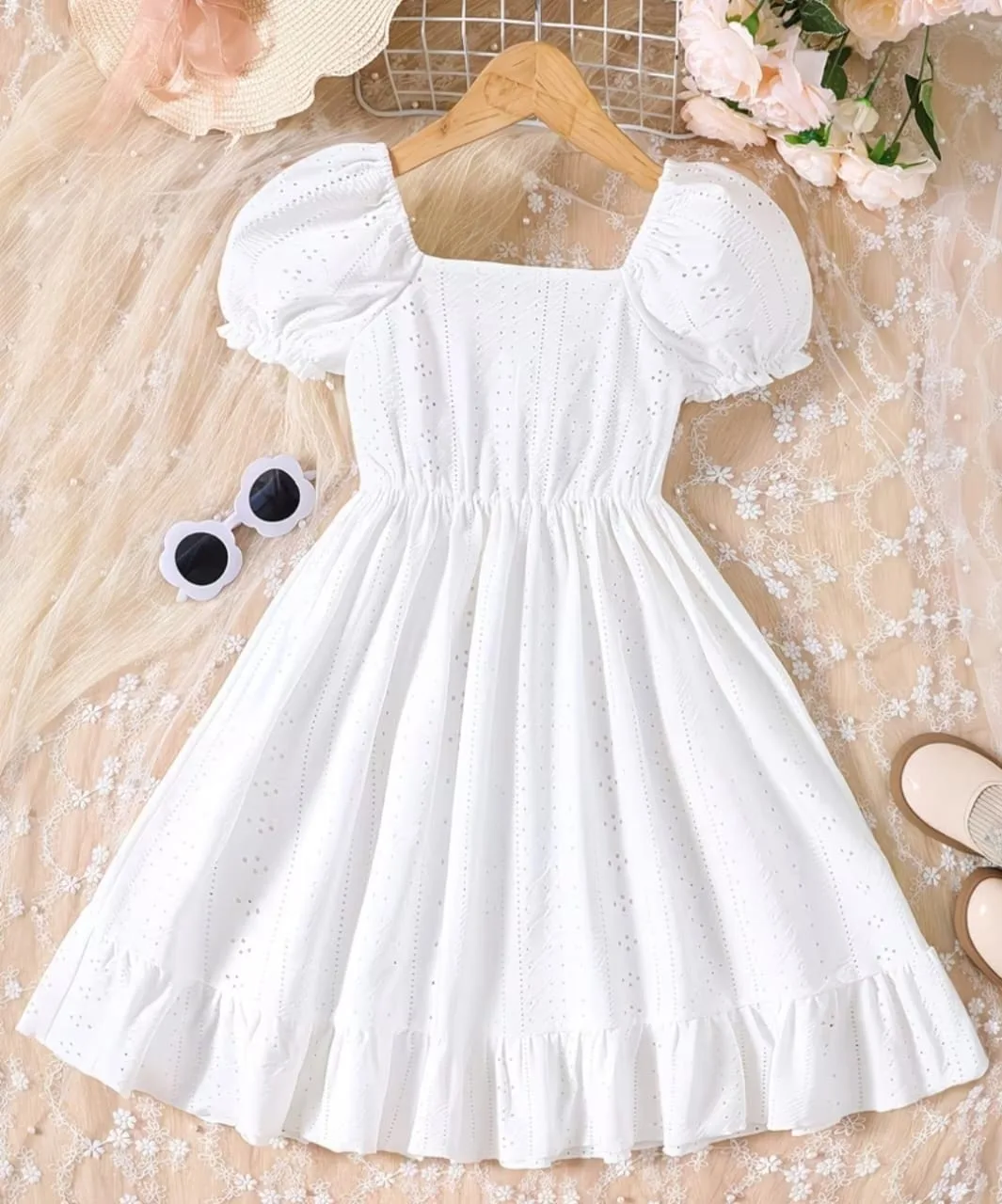 فستان "سحابة الصيف" الأبيض (White Cloud Dress)