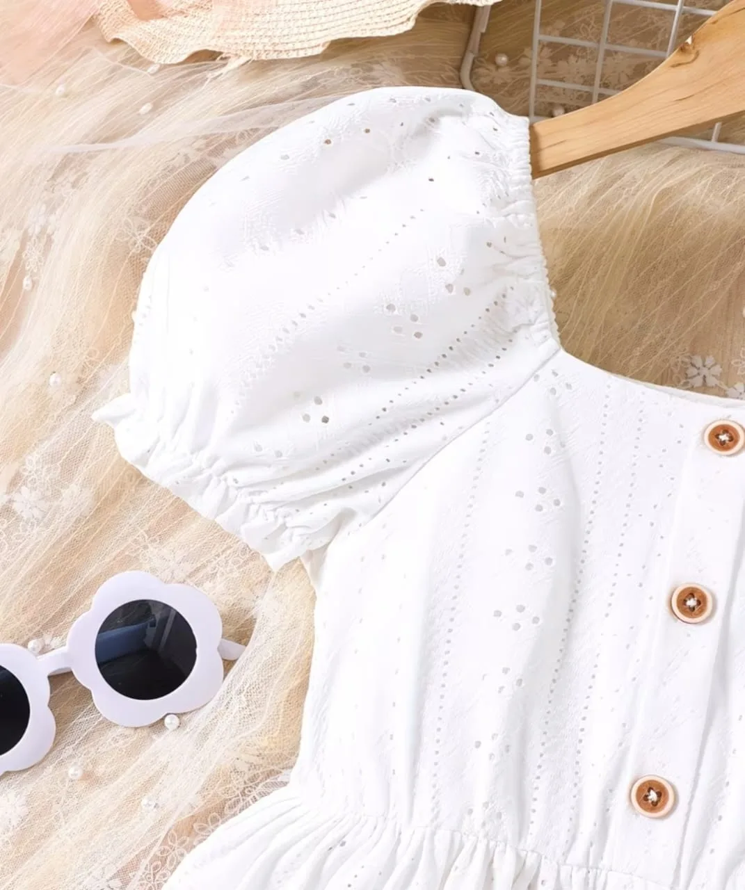 فستان "سحابة الصيف" الأبيض (White Cloud Dress)