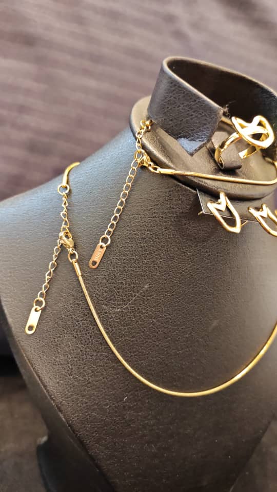 Parure élégante motif cœur 4 pièce
