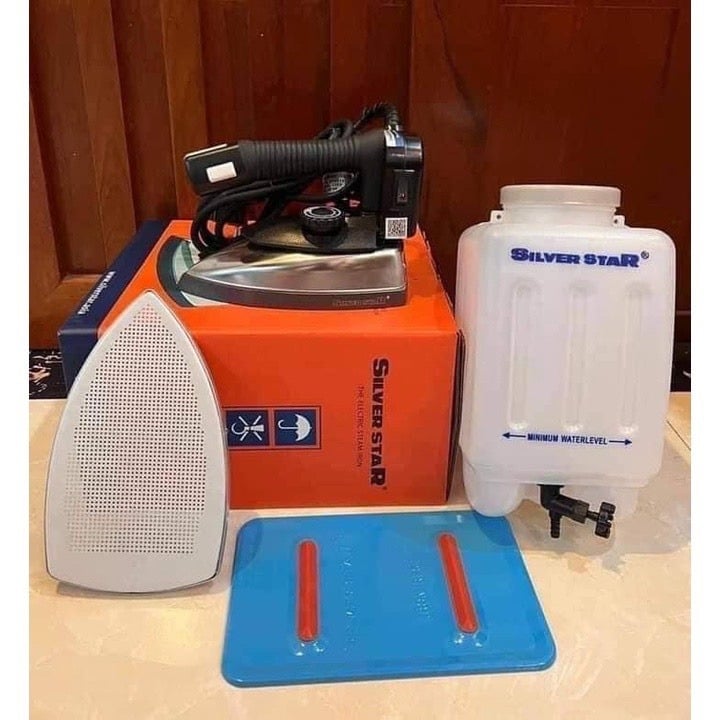 Fer a Repasser a Vapeur Silver Star avec Bidon ES-300