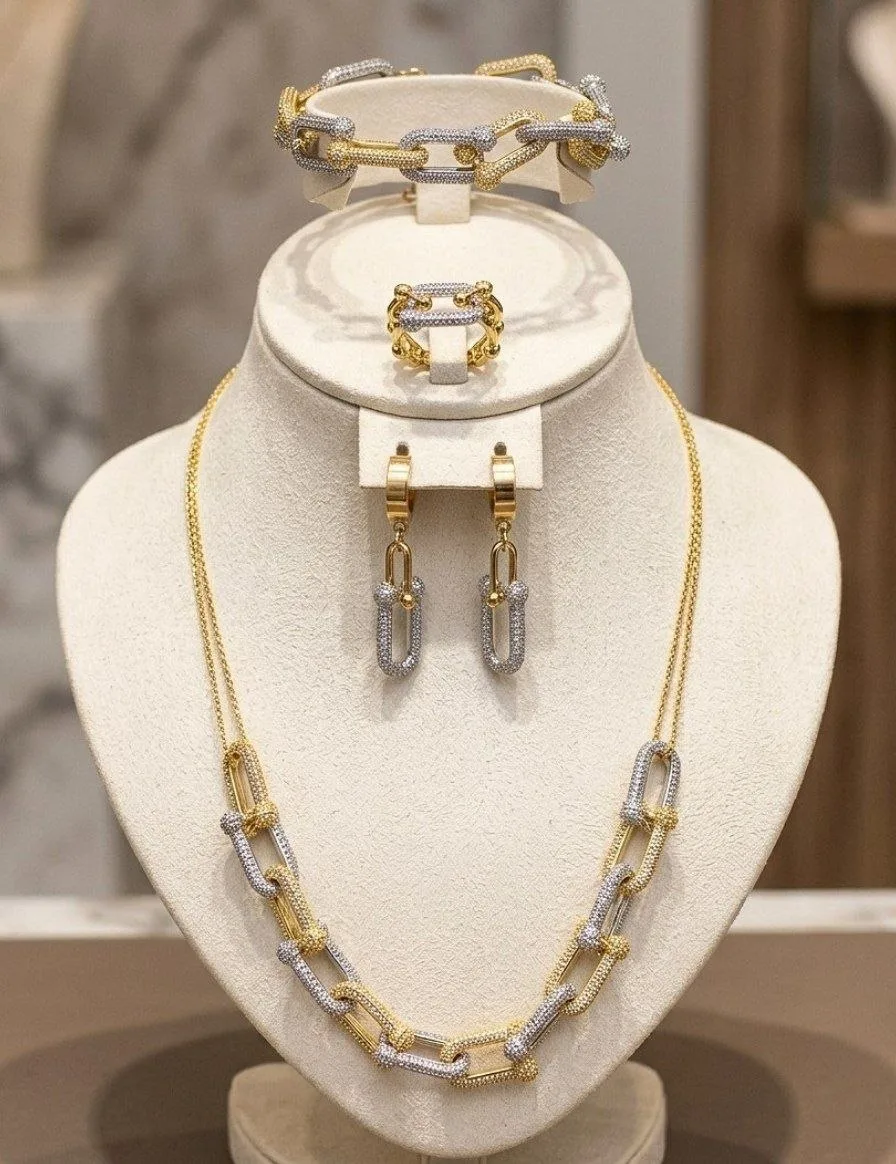 Parure Bicolore "Liens d'Or" (4 Pièces) – Maillons Entrelacés & Pavage Strass