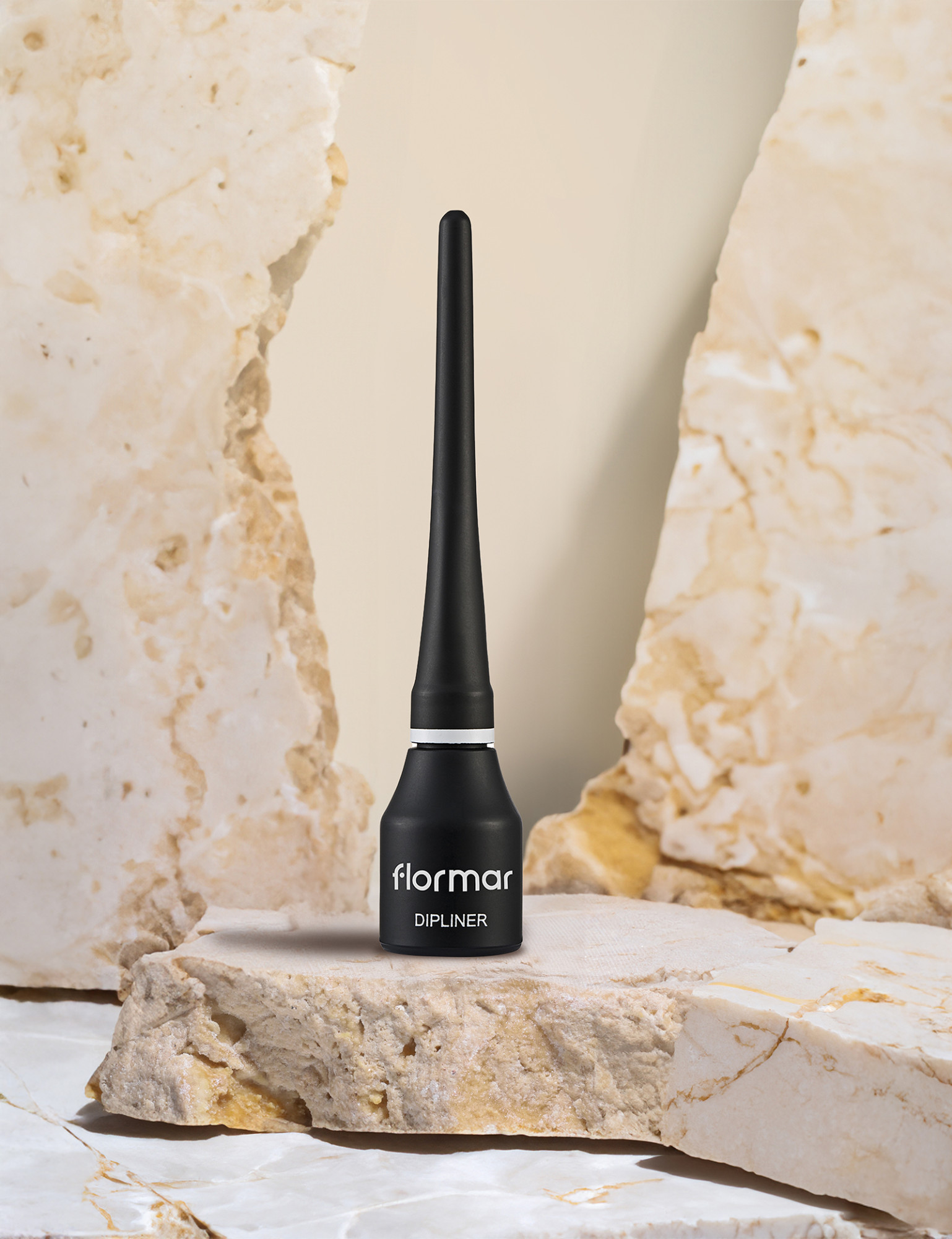 Dipliner Black