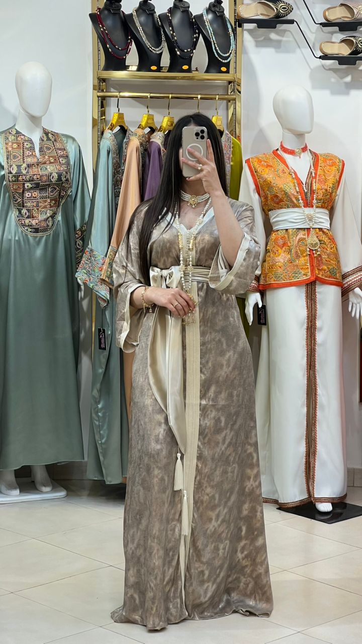 Caftan Yakout : La Noblesse du Jacquard