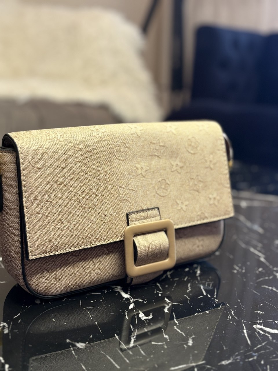 MONOGRAM LUXE – Pochette Chic Premium