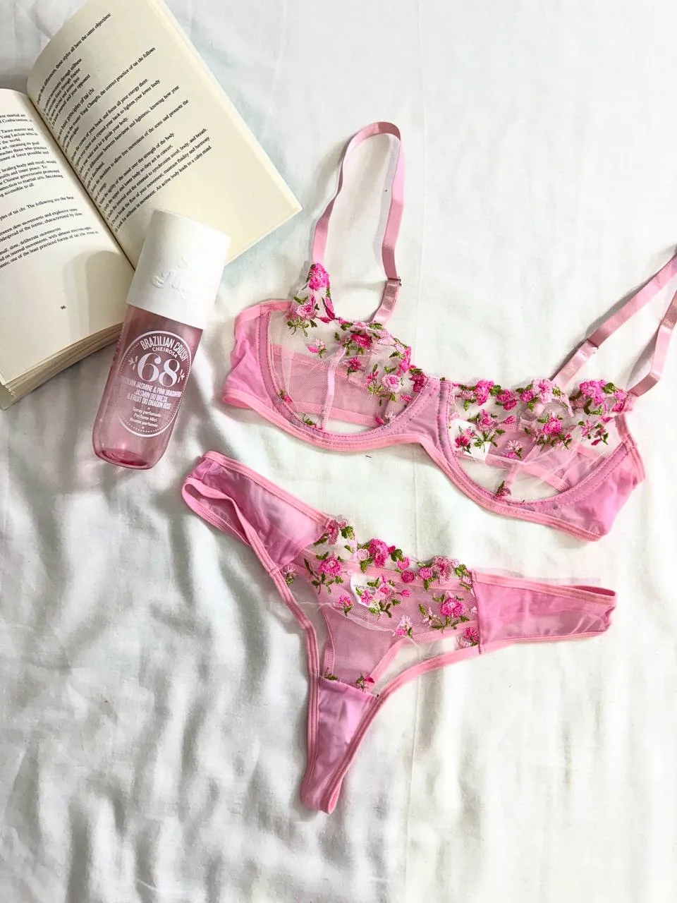 Pinky flowers lingerie set