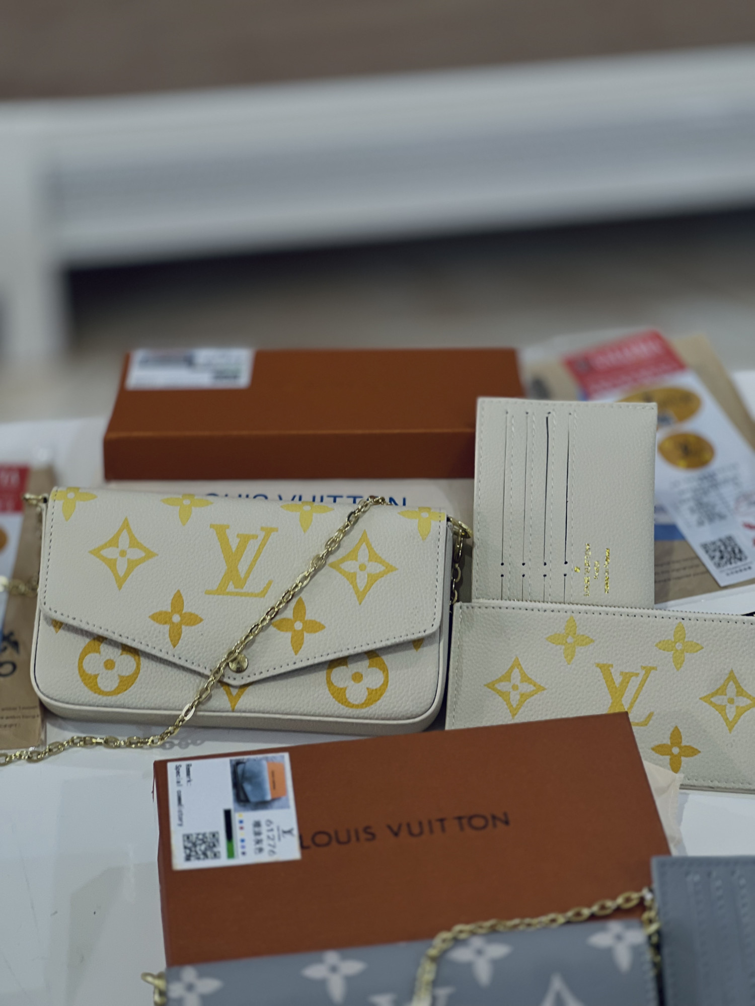 mini bags lv