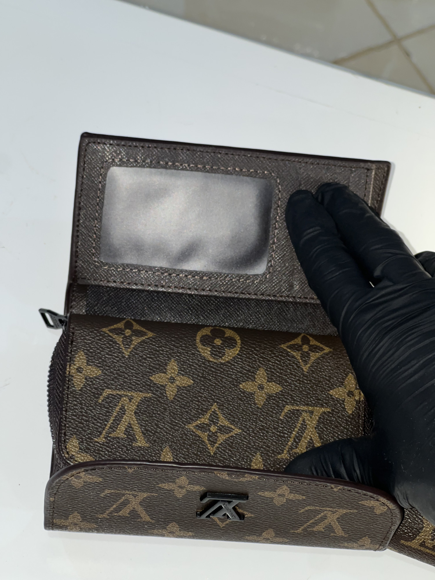 Portefeuille Louis Vuitton Monogram Élégance