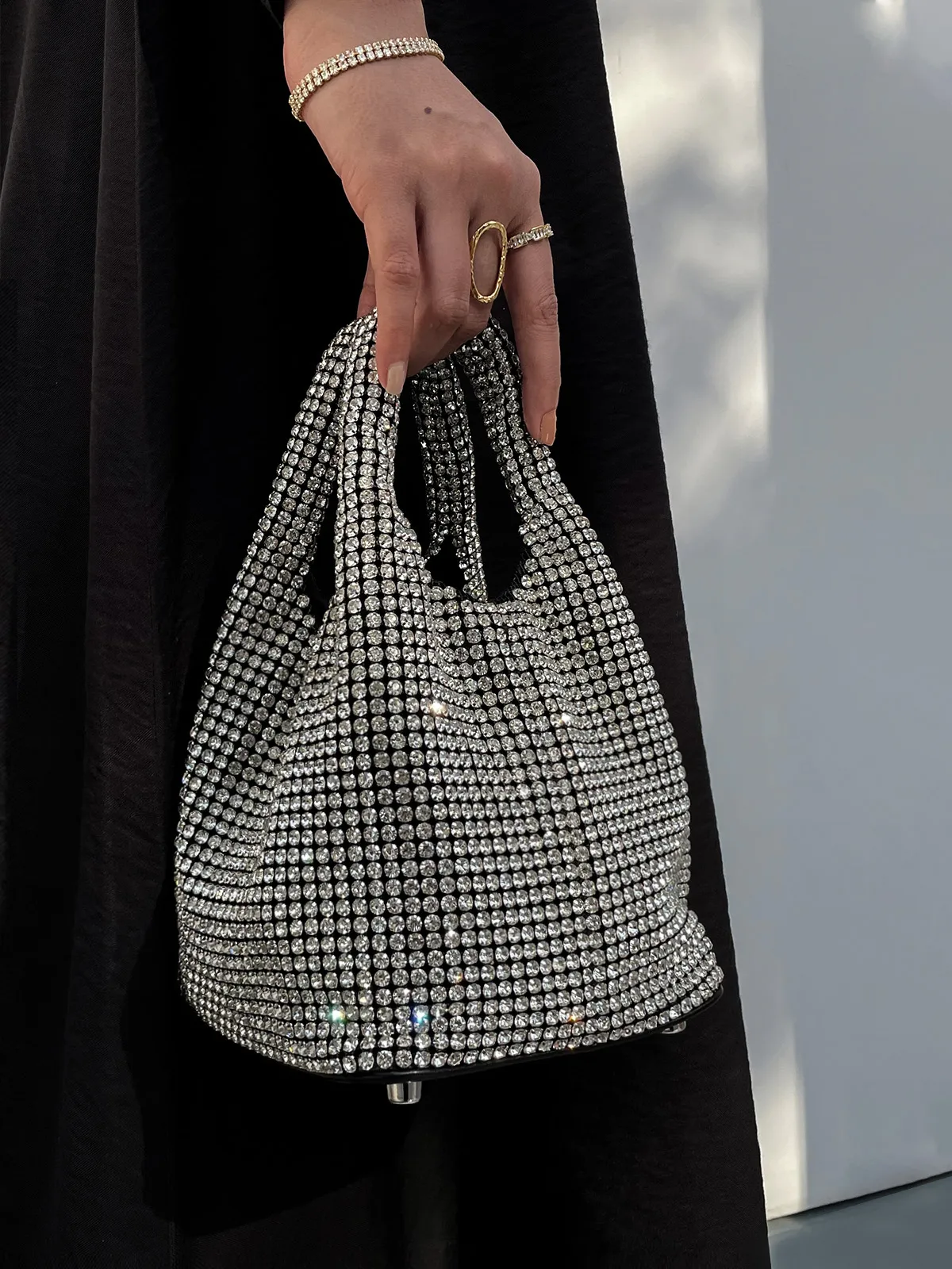 Crystal Luxury Bag – Silver & Midnight Blue Edition