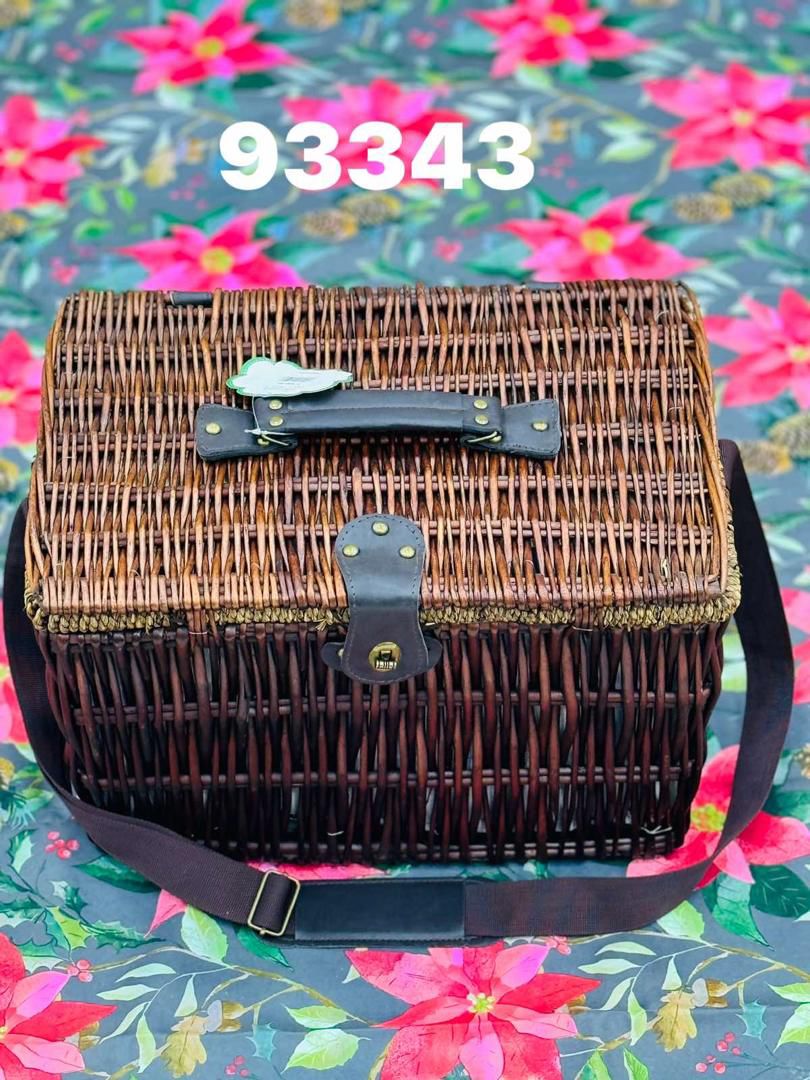 سلة التنزه لـ 4 أشخاص - Panier pique-nique