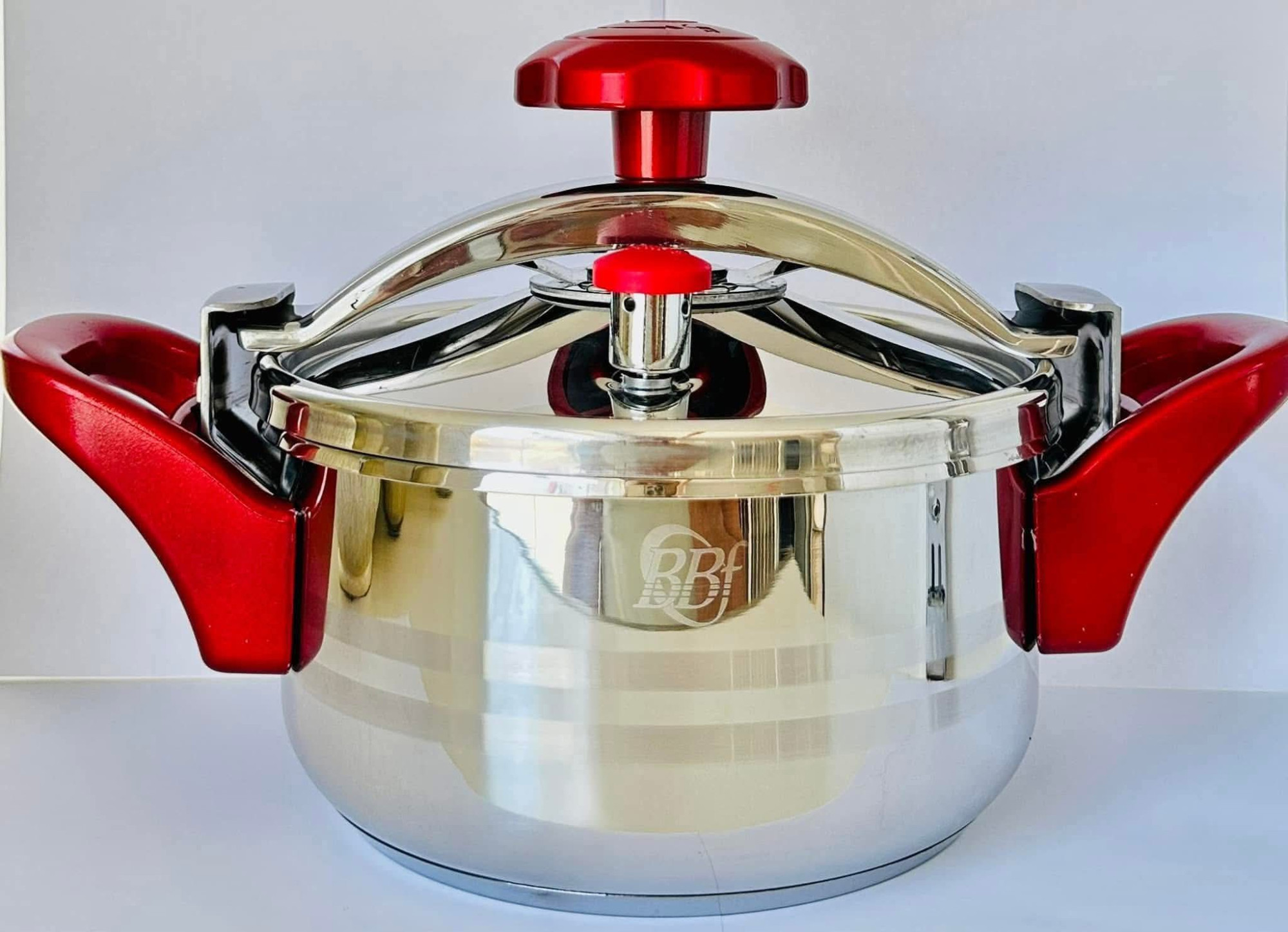قدر الضغط الفاخر 3, 4, 6, 8 لتر - Cocotte BBF Cuisine Chef