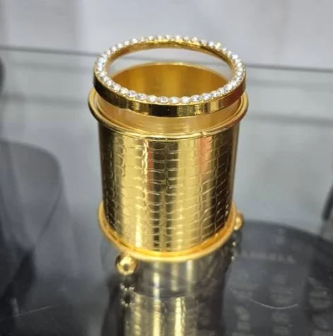 حامل ملاعق ذهبي فاخر مزخرف - Porte-cuillère