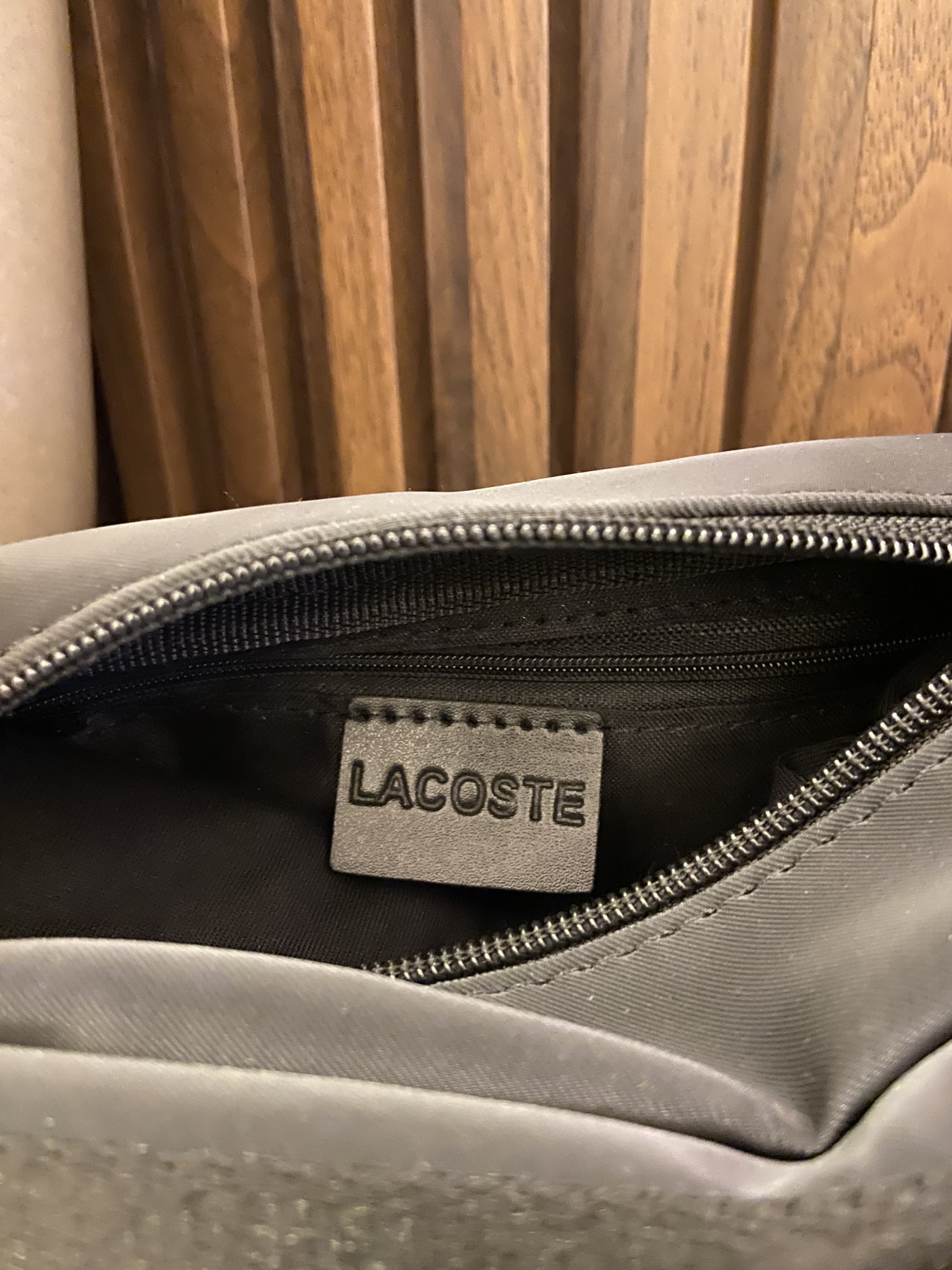 Sacoche Lacoste
