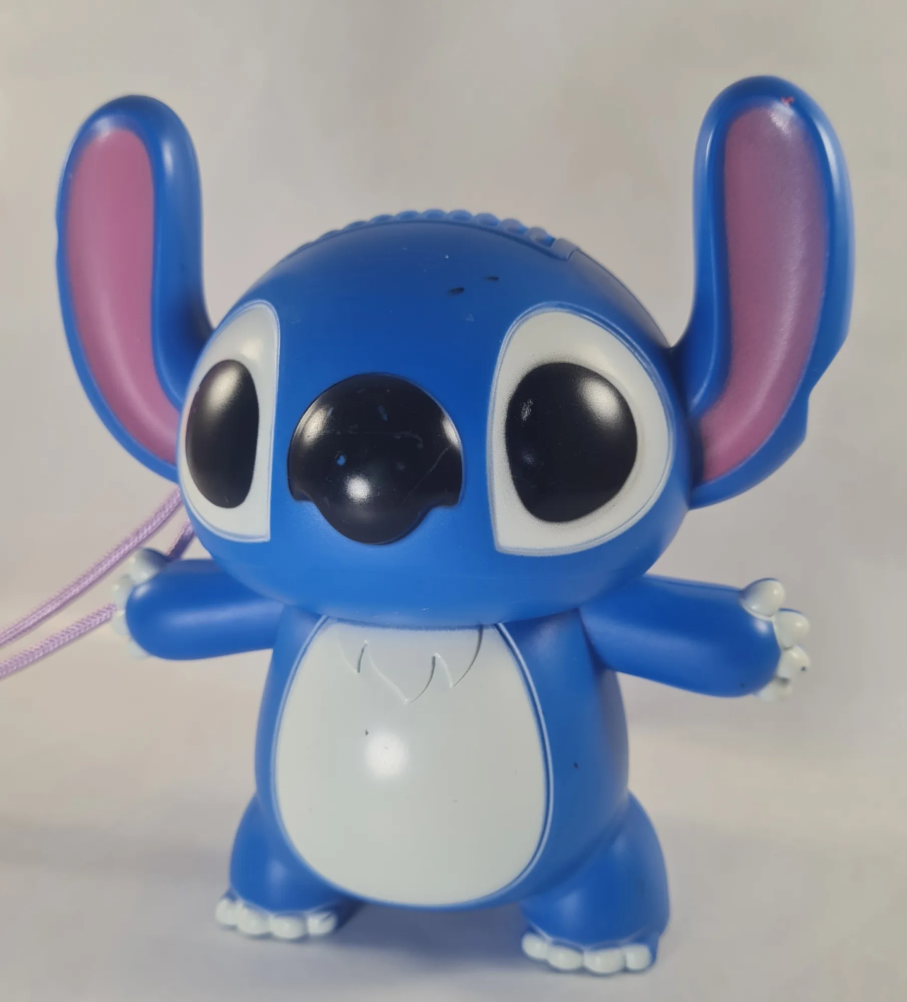 pمروحة صغيرة معلّقة ستيتش Portable Fan Stitch