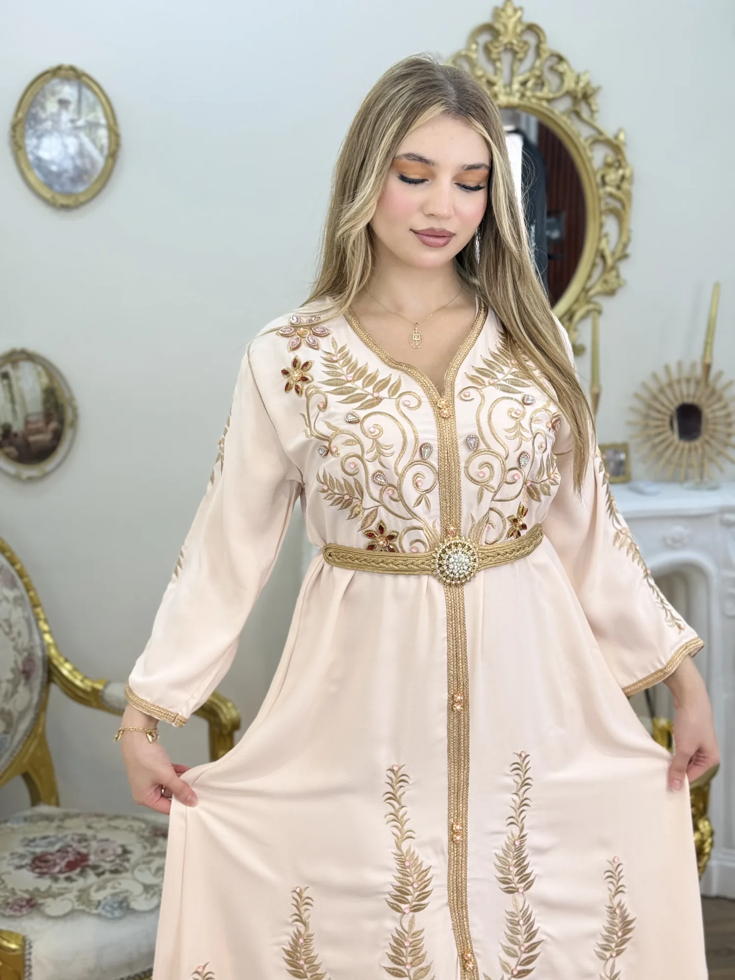 قفطان الريشة