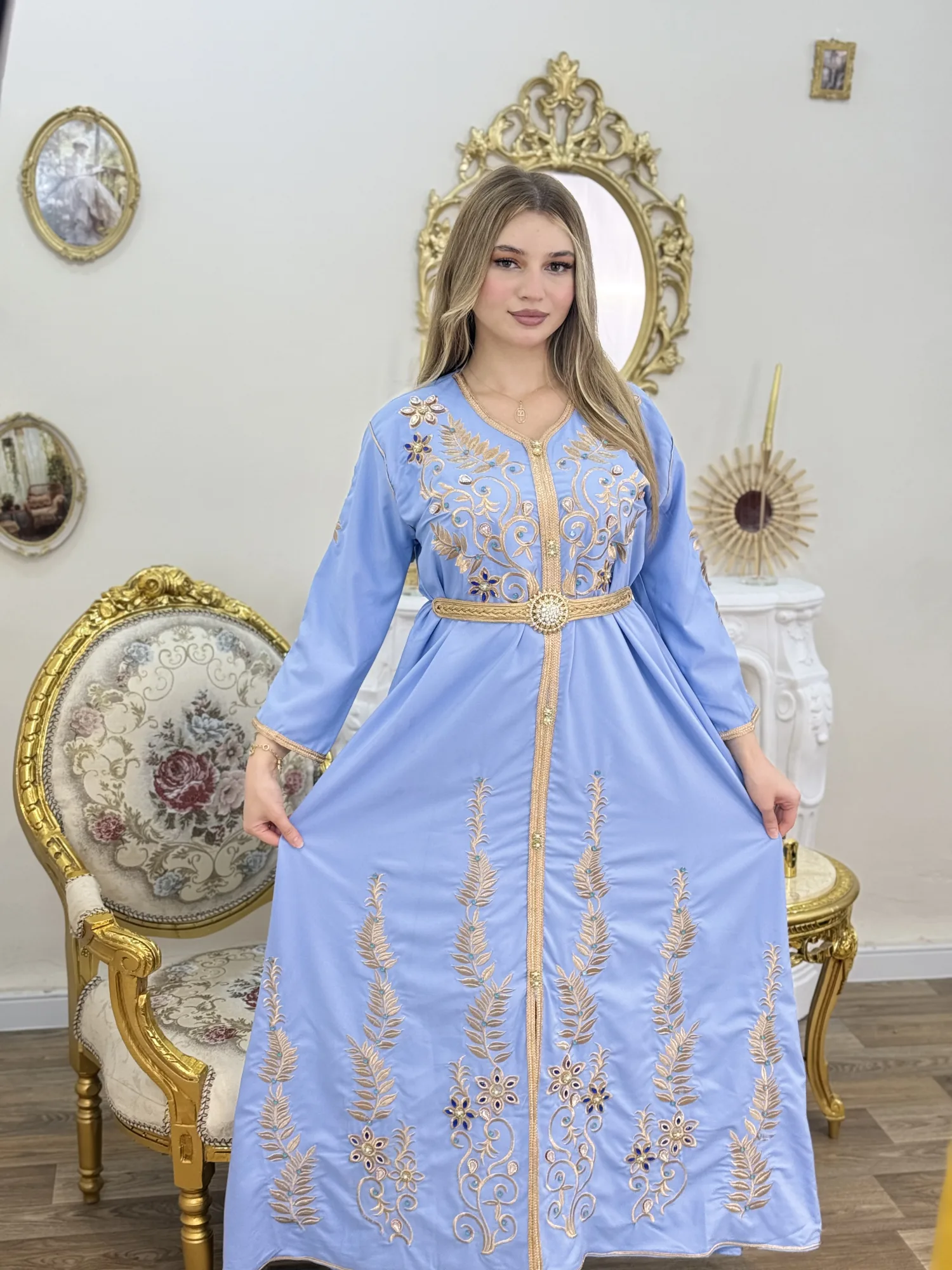 قفطان الريشة