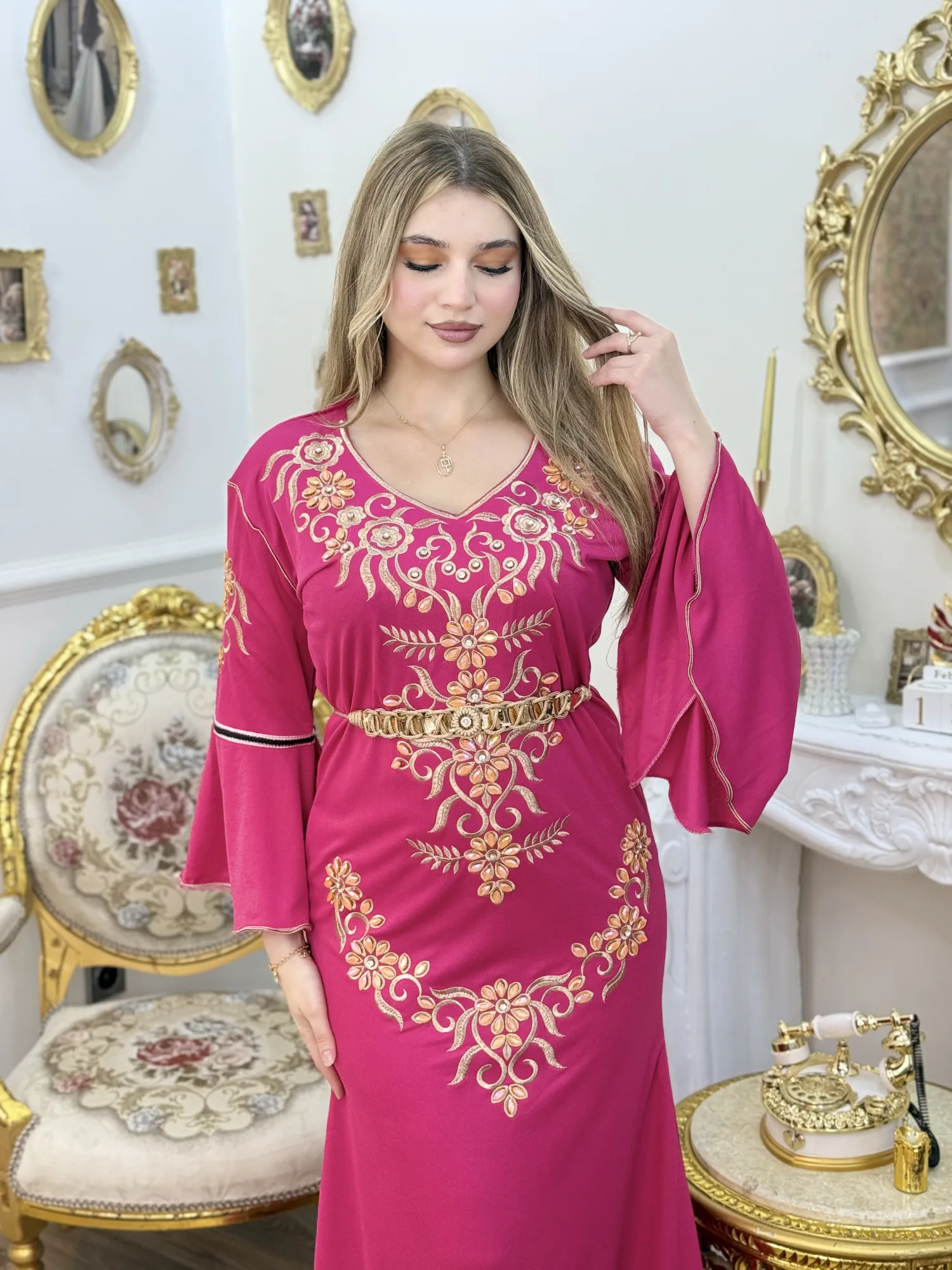 قندورة الملكة