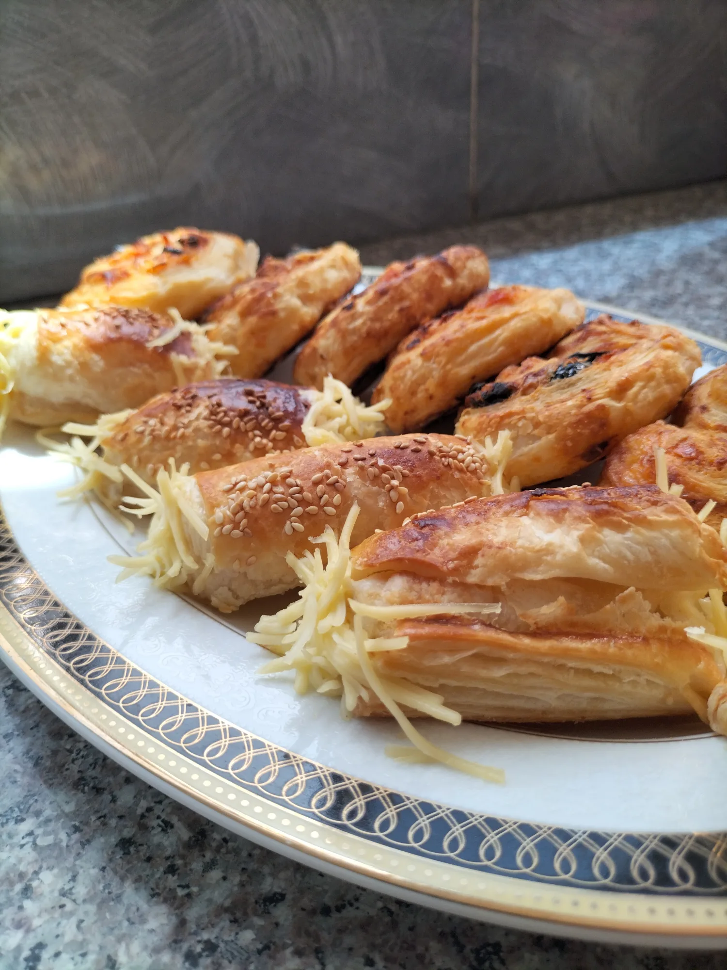 عجينة مورقة بزبدة التوريق