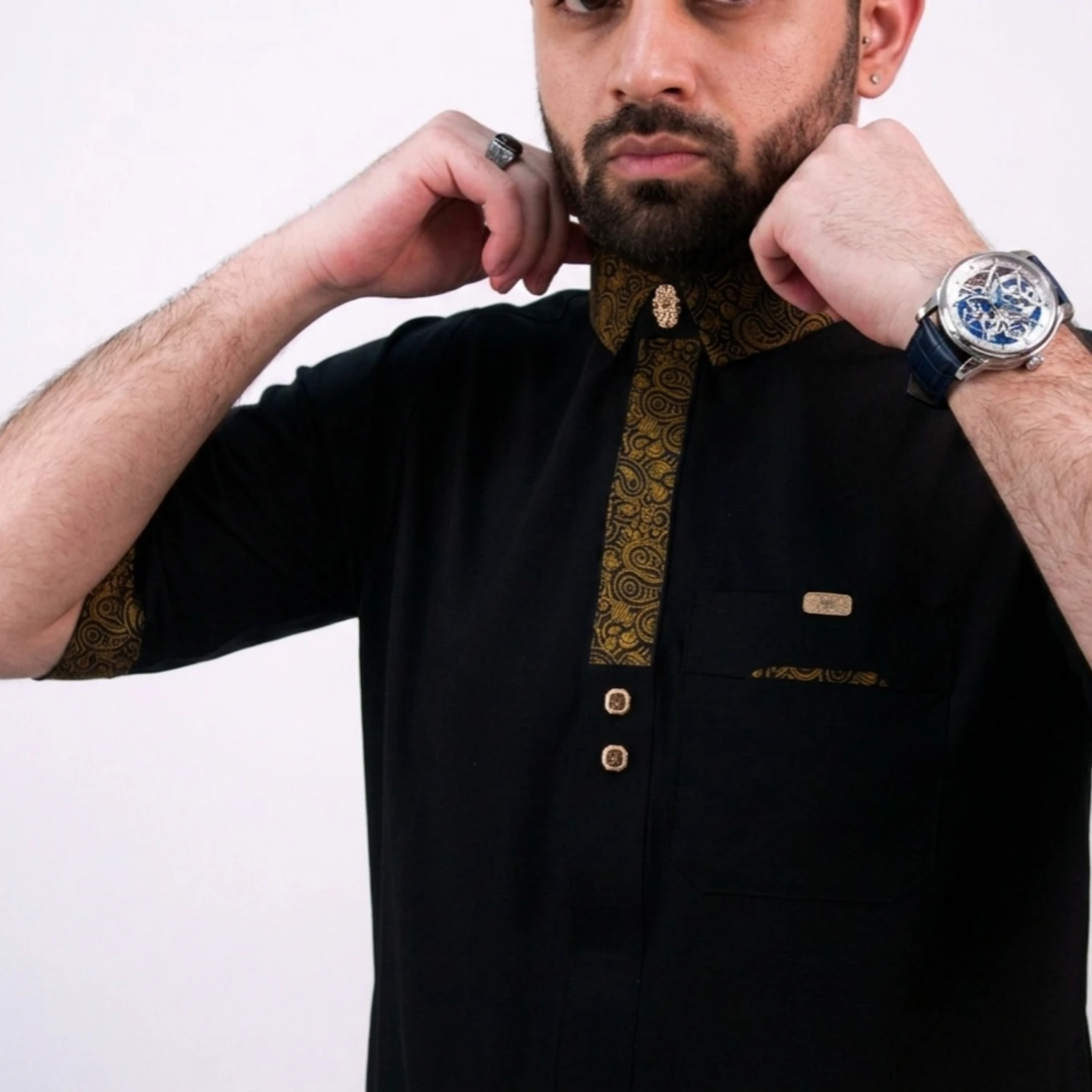 قميص الثوب النافع