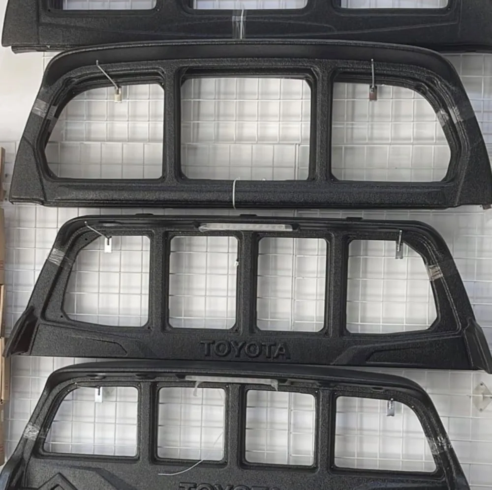 ڨارد كابين toyota hilux